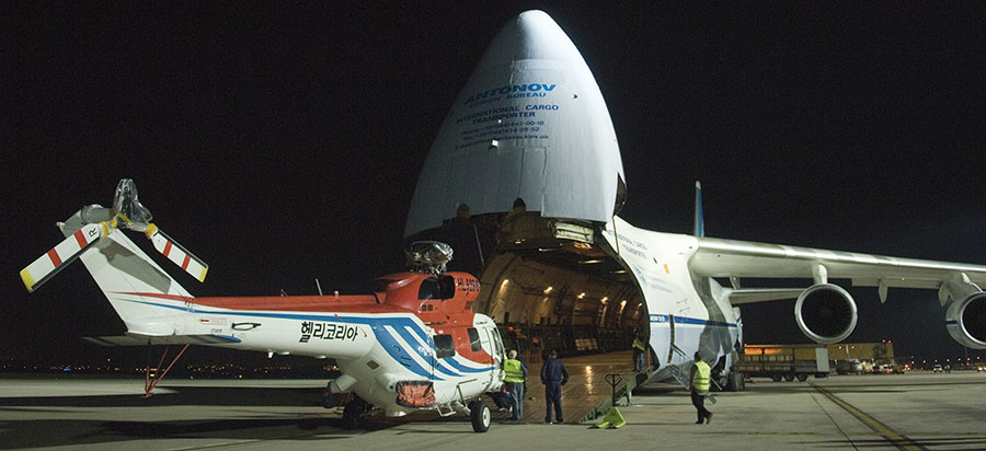 Terminal de carga aérea en aeropuerto 