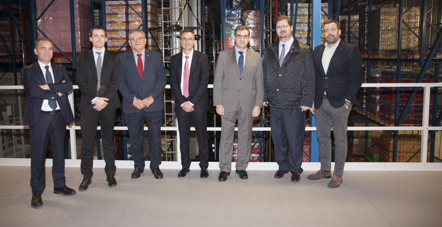 Representantes de Mercadona y CETM en las instalaciones de la empresa