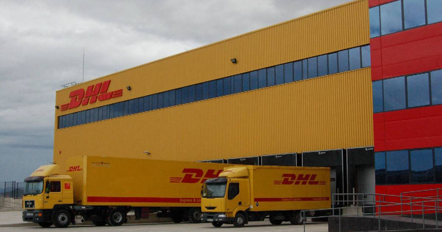 nave logística de DHL